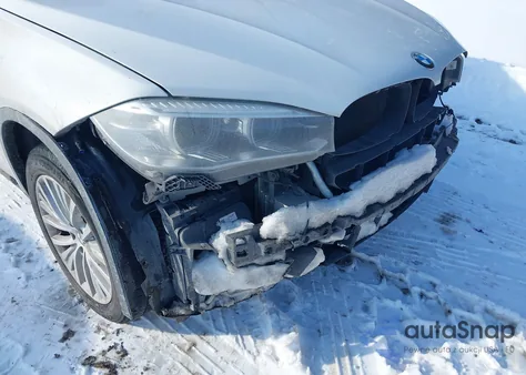 2015 BMW X5 xDrive50I z USA, uszkodzony, nr VIN 5UXKR6C56F0J76731